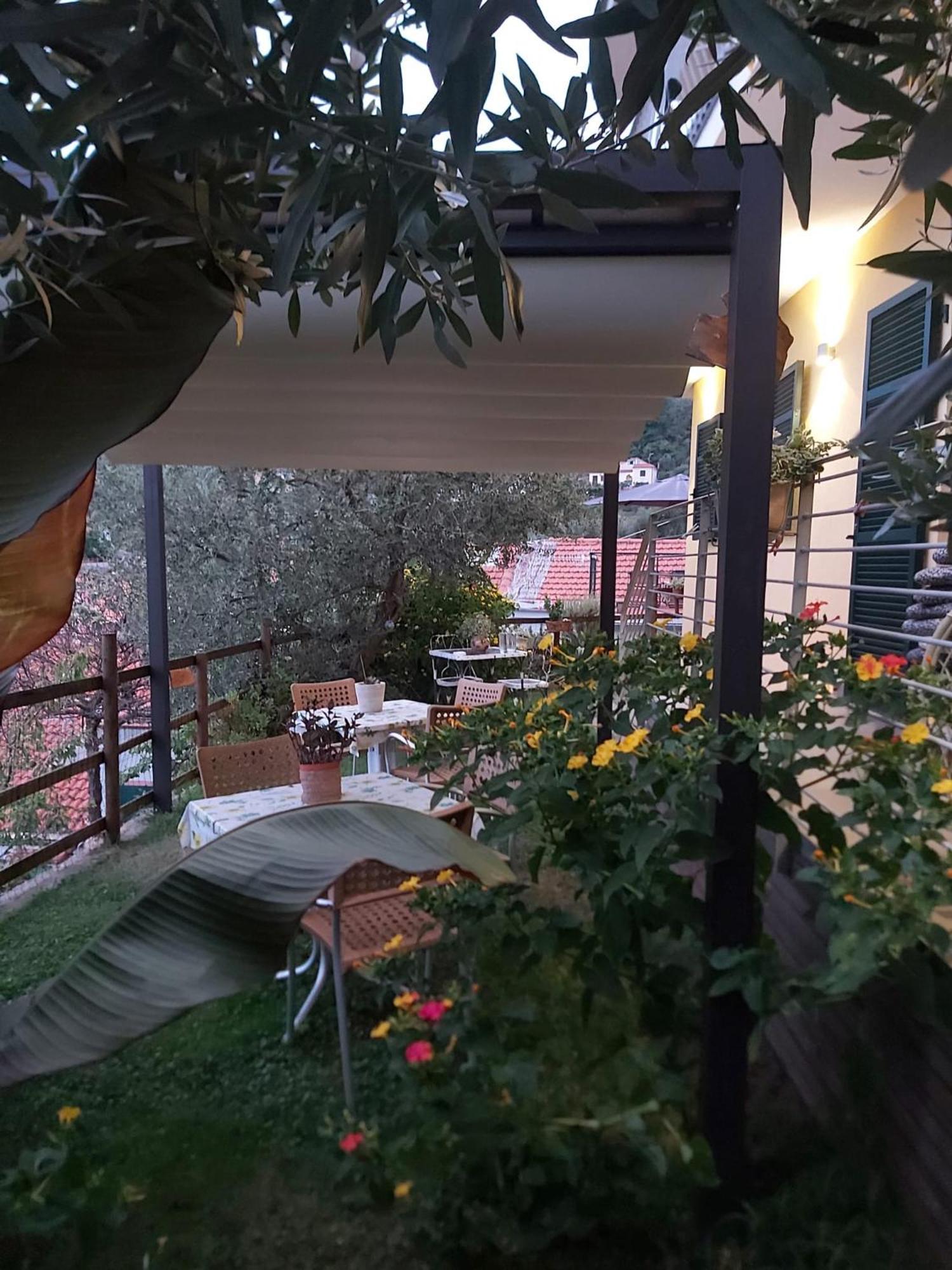Bed and breakfast Il RosAle a Celle Ligure Extérieur photo